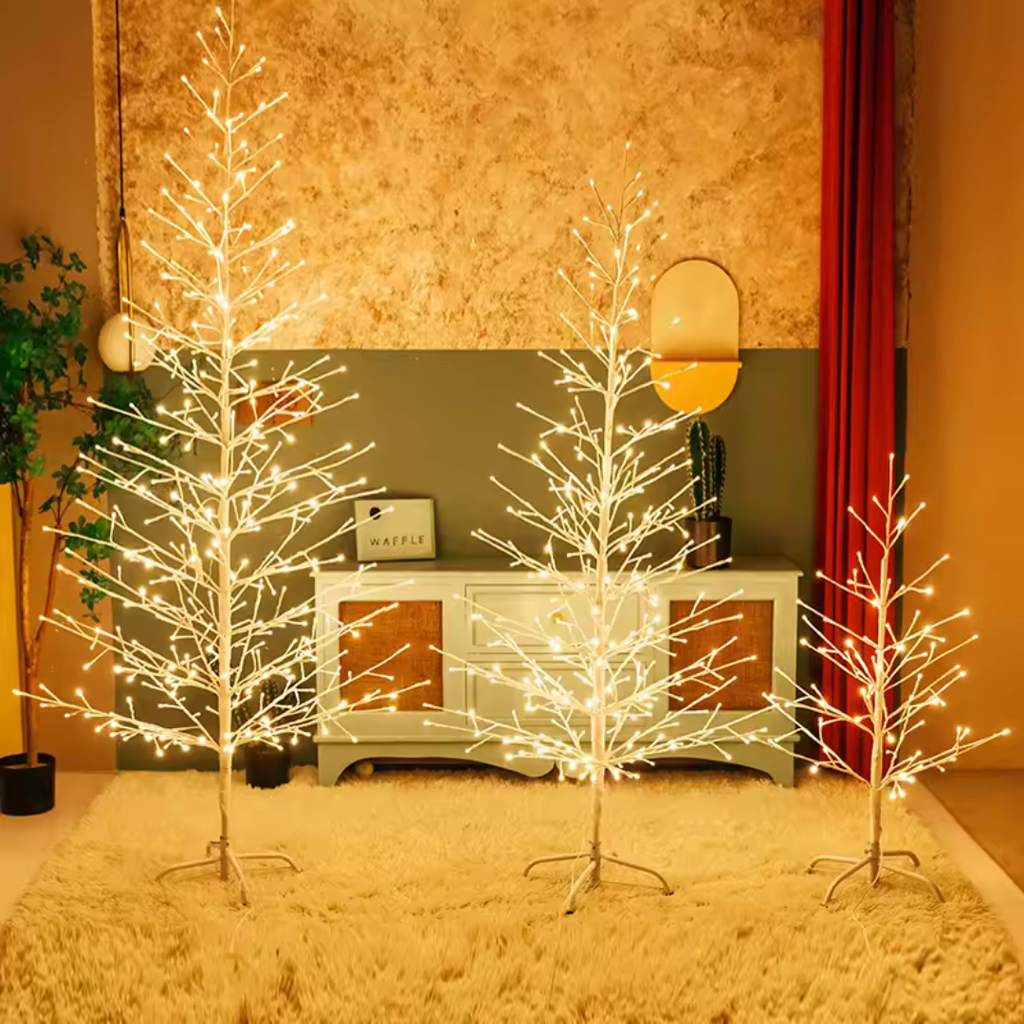 Árvore de Natal com Luzes LED Quentes – Para Decoração de Ambientes e Eventos
