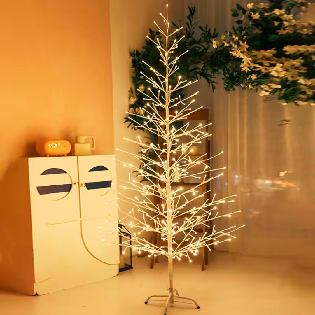 Árvore de Natal com Luzes LED Quentes – Para Decoração de Ambientes e Eventos