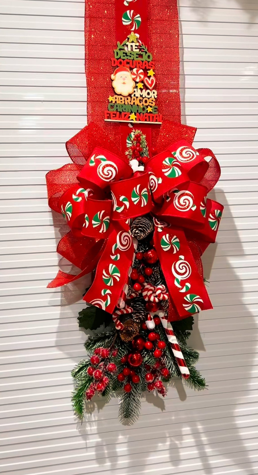 Escapulário Natalino Vermelho com Balas