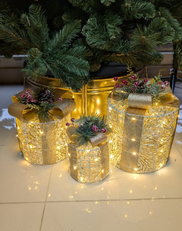 Kit 3 Caixas de Presente Natalinas com Luz de LED