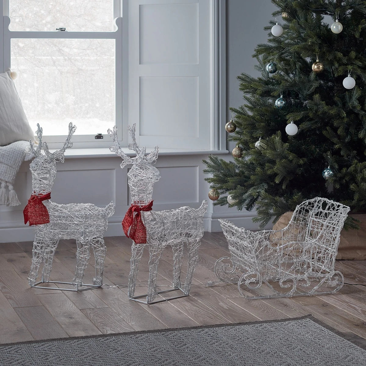 Conjunto Renas e Trenó de Acrílico Iluminados – 240 LEDs Branco Frio a Pilha