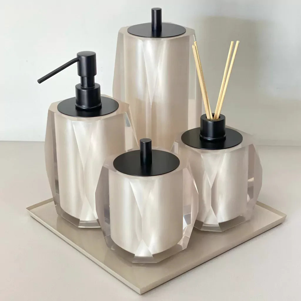Kit de banheiro 4 peças em resina valência + bandeja cristal Marfim com Preto Fosco