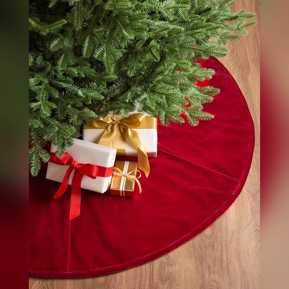 Saia para Árvore de Natal em Veludo Vermelho
