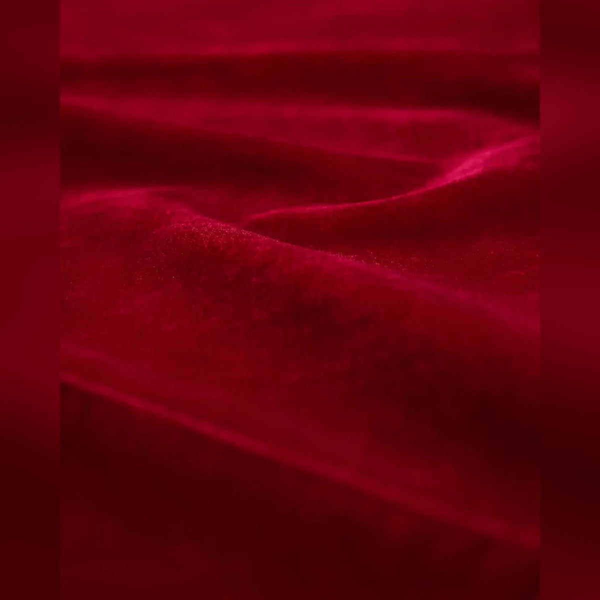 Saia para Árvore de Natal em Veludo Vermelho