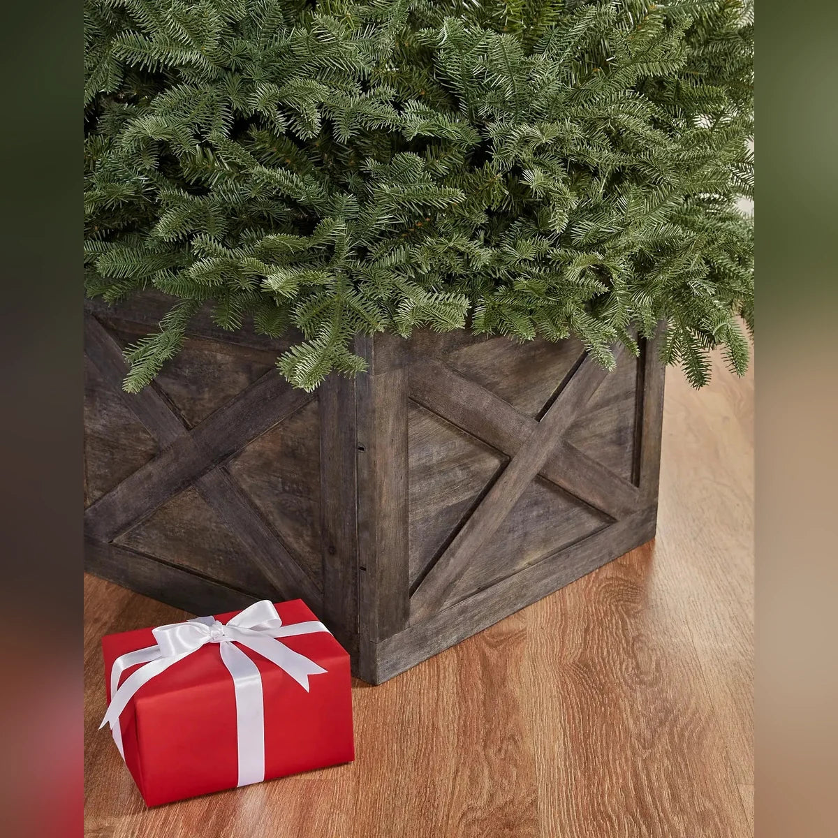 Saia Rígida para Árvore de Natal Caixa de Madeira Escura