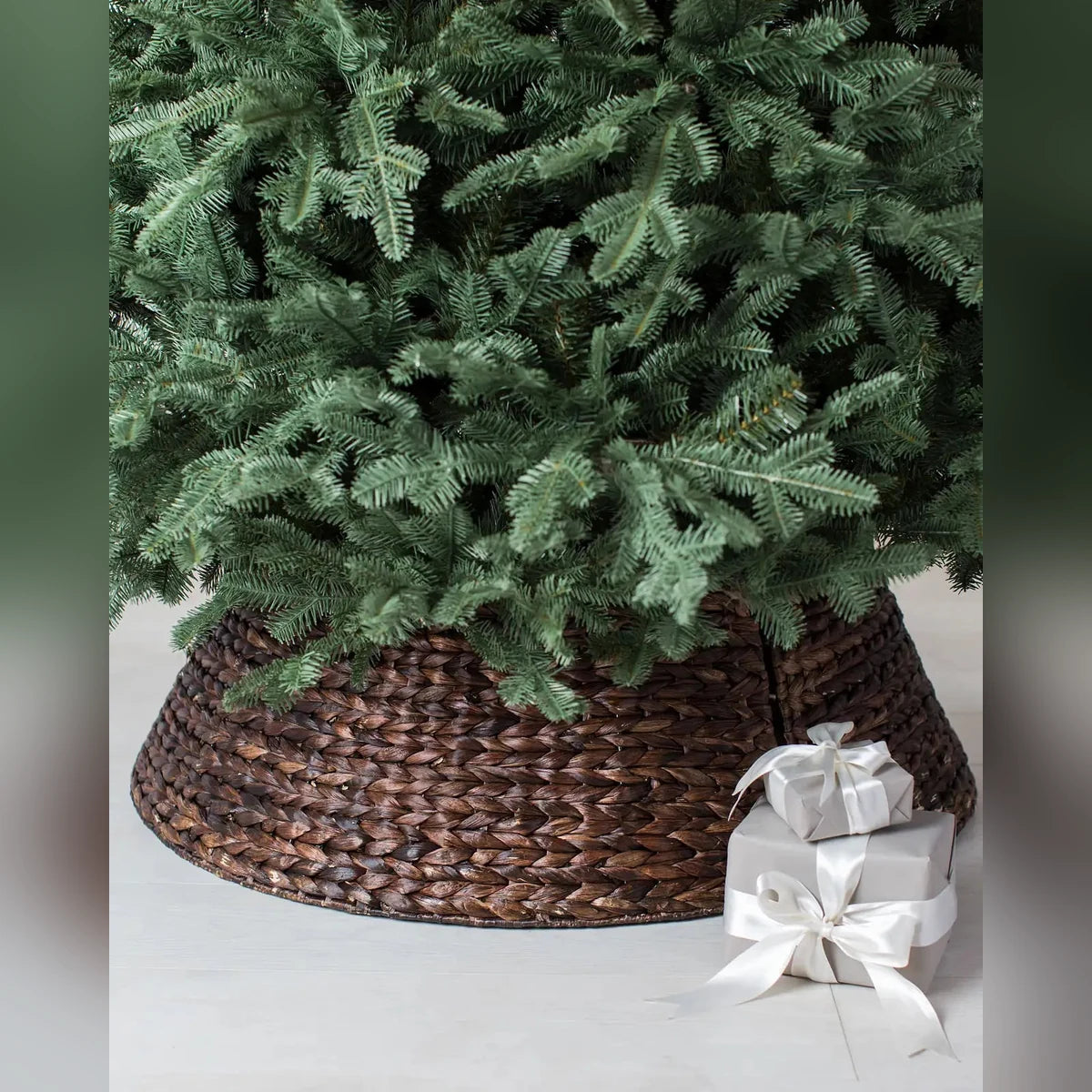 Saia Rígida para Árvore de Natal em Fibra Trançada Marrom