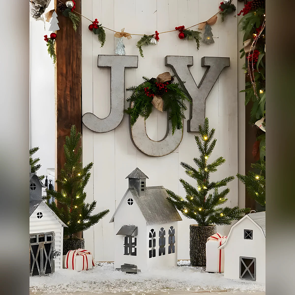 Trio de Mini Árvores de Natal Bosque Encantado com Vasos Rústicos e Luzes LED